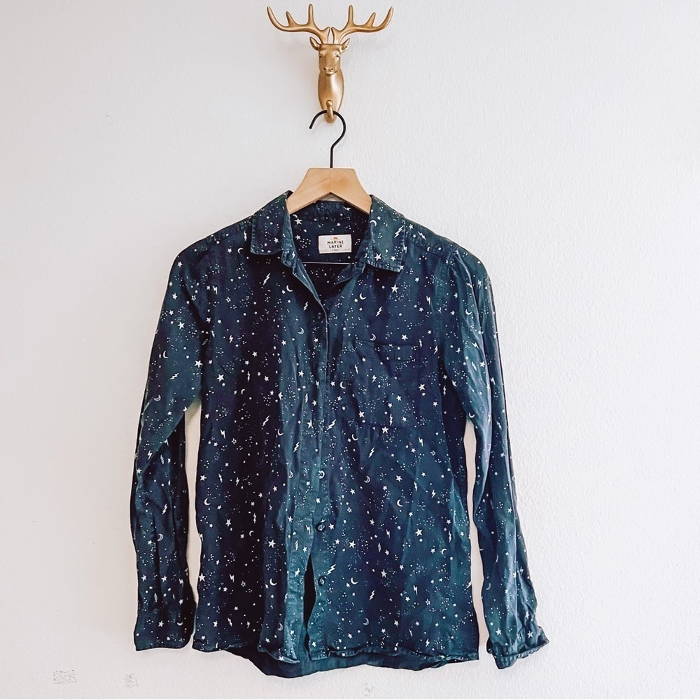 Marine Layer Women's Blue/White Stars & Moon Button Front Top Size XS